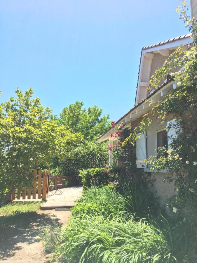 Maison D'Hotes L'Escale Du Loup Blanc Maringes エクステリア 写真